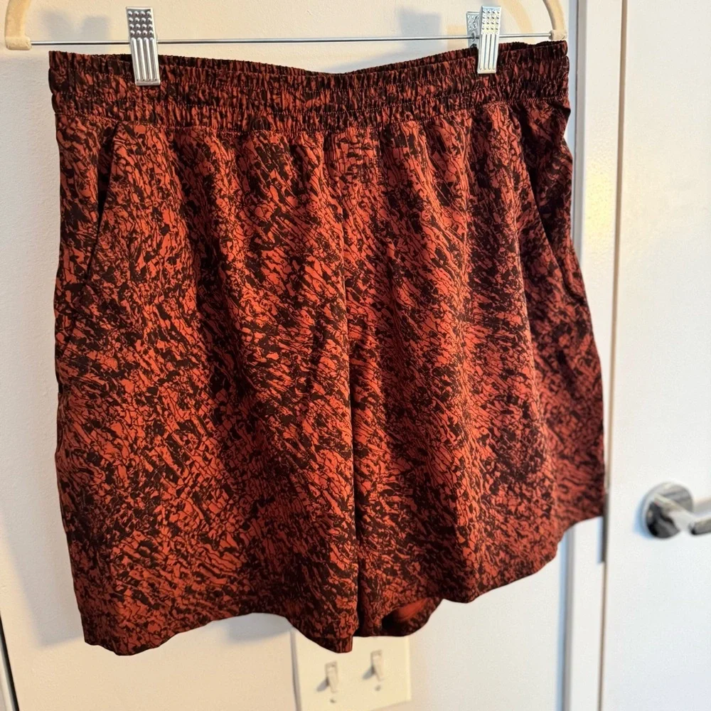 LULULEMON marbled burnt orange athletic shorts - Picture 2 of 4